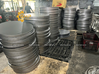 Gia công mâm inox-chân đế mâm inox