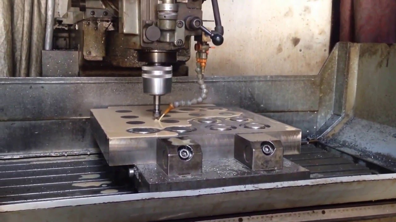 Gia công thiết kế khuôn mẫu-gia công ép nhựa -Tăng năng suất sản xuất và giảm chi phí đầu tư