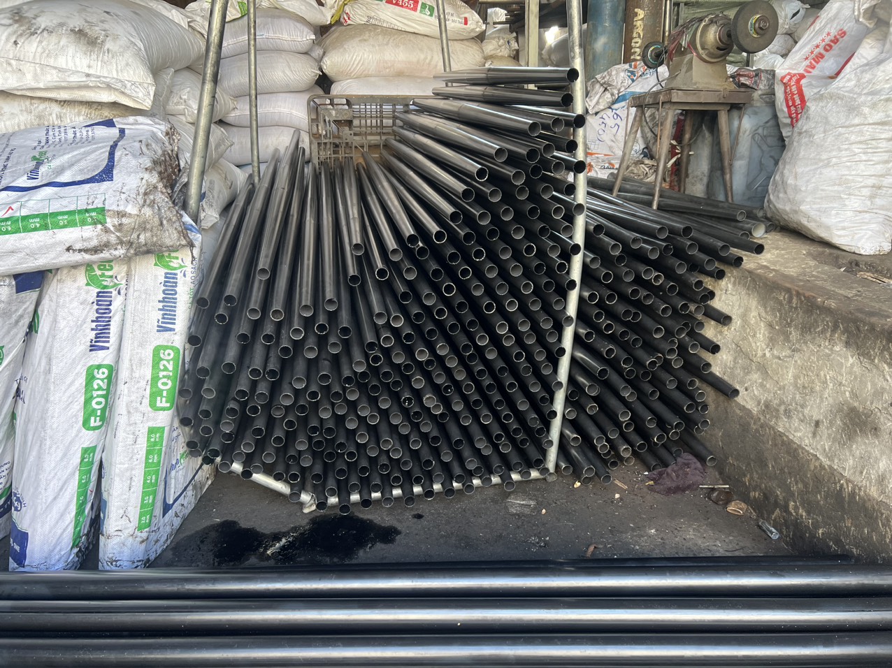 Gia công vuốt ống chân côn bàn ghế-ống côn bàn ghế-chân ống cole-Sự lựa chọn và sử dụng bàn ghế chân côn hiệu quả nhất