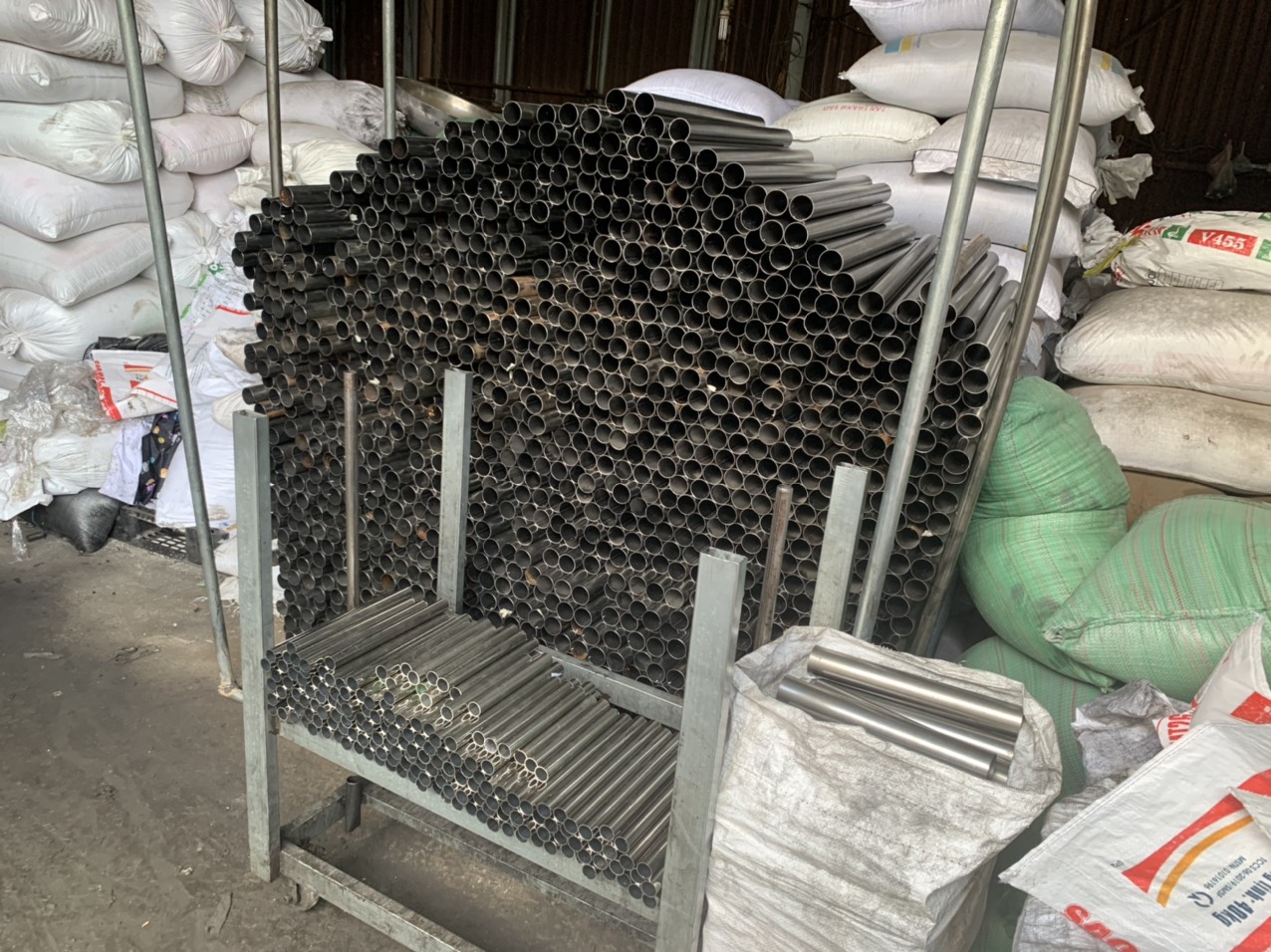 Ống chân côn bàn ghế-Đảm bảo tính ổn định và độ bền cao
