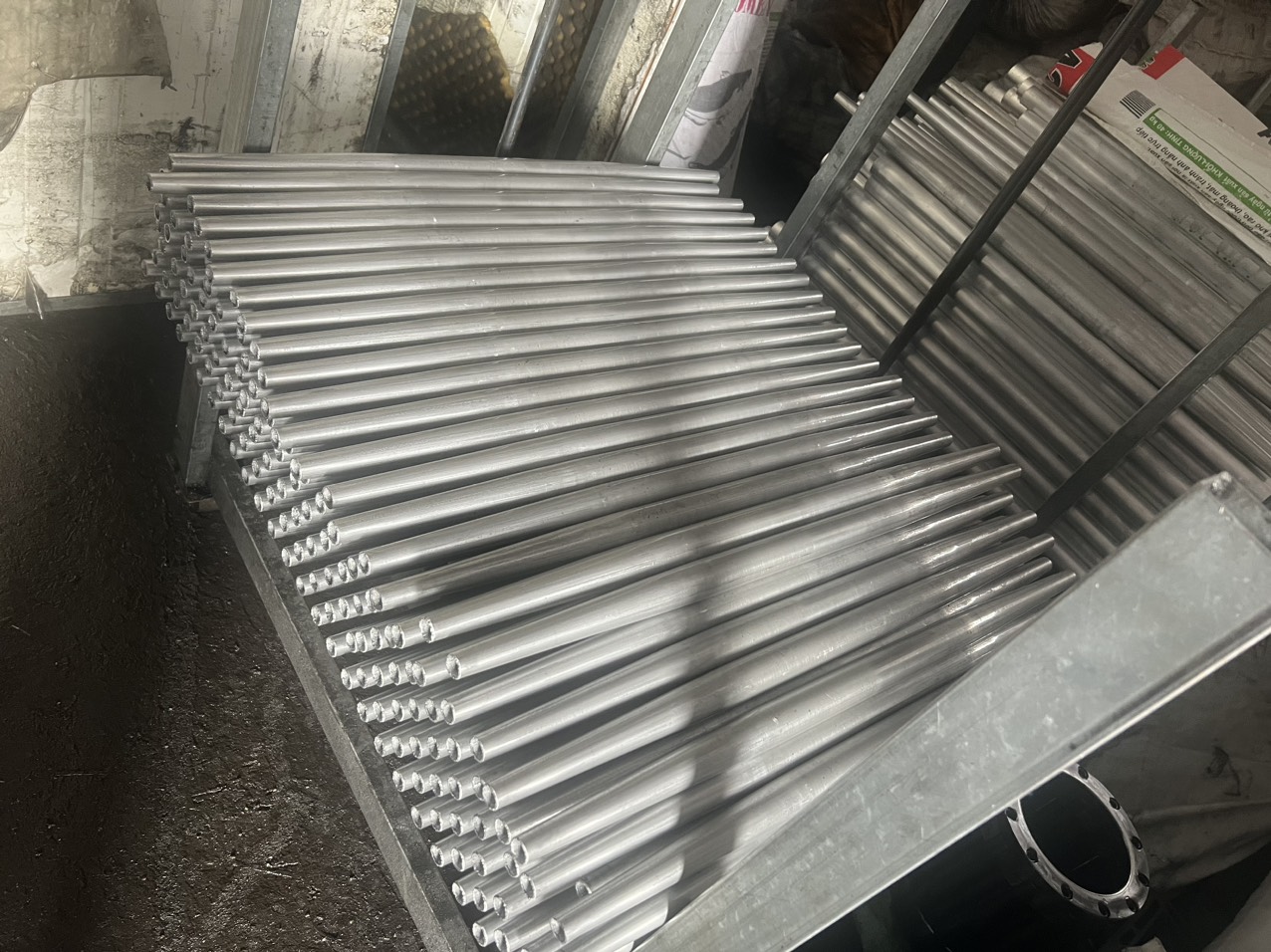 Ống côn bàn ghế-ống cole-chân ống côn-Đa dạng màu sắc và kích thước của ống chân Cole bàn ghế