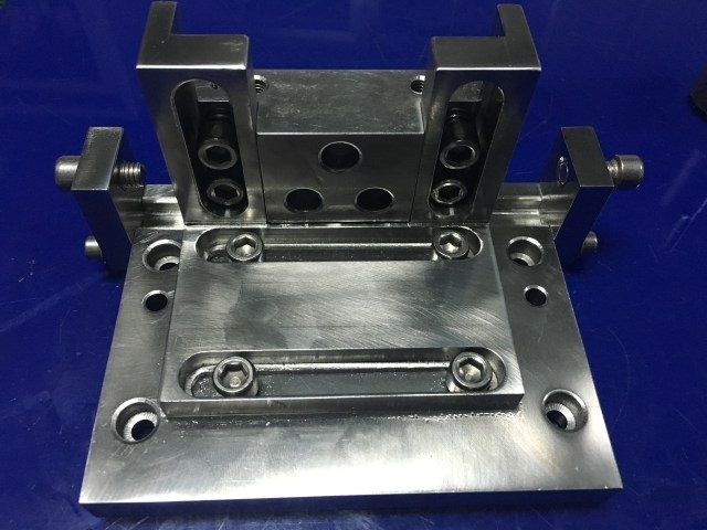 Thiết kế chế tạo khuôn mẫu-gia công ép sản phẩm nhựa-Những thách thức trong thiết kế và sản xuất khuôn mẫu sản phẩm nhựa.